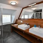 Guest house Valaska 3*