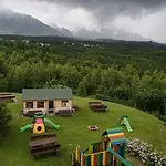 Valaska 3*