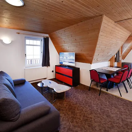 بيت ضيافة Valaska